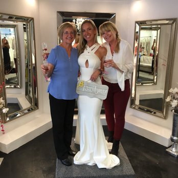Mia Bella Couture - Bridal Near Me - Del Mar, California Mia Bella Couture - Bridal Near Me - Del Mar, California
