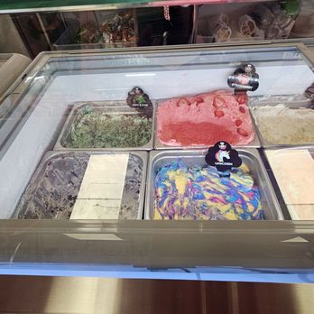 Rock N Roll Scoops - Ice Cream & Frozen Yogurt Near Me - Vista, California