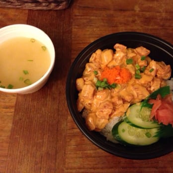 Sushiya - Spicy tuna donburi - Poke Near Me - Honolulu, Hawaii Sushiya - Spicy tuna donburi - Poke Near Me - Honolulu, Hawaii