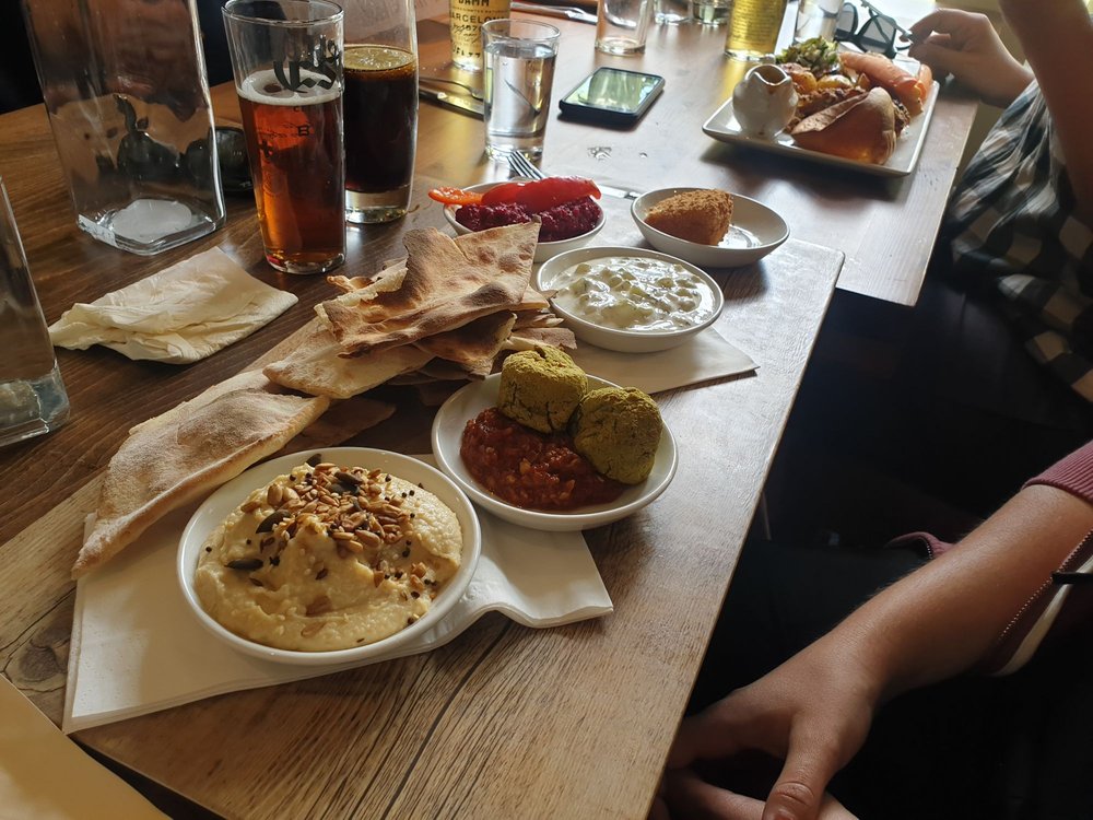 THE CROWN 14 Photos Old Nazeing Road, Broxbourne, Hertfordshire