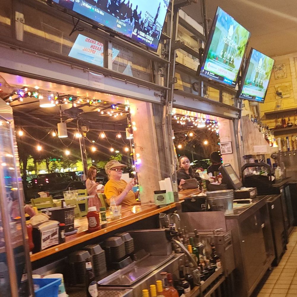 Hurricane Grill & Wings - Chicken Wings Near Me - Apopka, Florida Hurricane Grill & Wings - Chicken Wings Near Me - Apopka, Florida