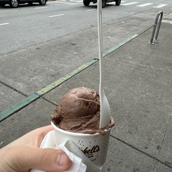 Mitchells Ice Cream - Chocolate Caramel Crackle - Ice Cream & Frozen Yogurt Near Me - San Francisco, California