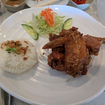 Pho Cuu Long Mien Tay - Fish sauce deep fried chicken wings with sticky rice ($9.25 plus tax). Really really good and must order. - Vietnamese Near Me - North York, Ontario