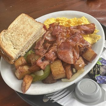 Alice's Restaurant - Two eggs and meat - Diners Near Me - Woodside, California Alice's Restaurant - Two eggs and meat - Diners Near Me - Woodside, California