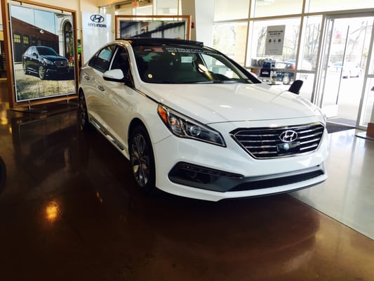 HALLMARK HYUNDAI - Updated July 2025 - 14 Photos & 70 Reviews - 1198 W ...