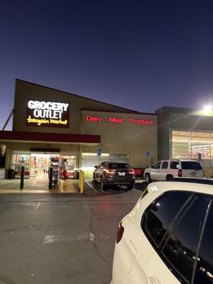 Grocery Outlet by null