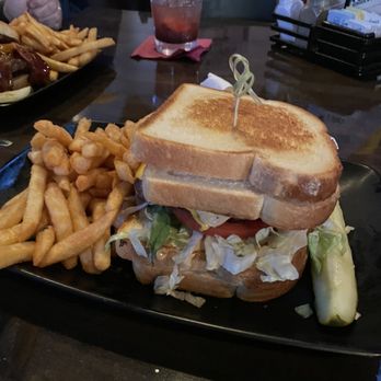 Backroads Burger & Bar - The Decision Is Yours burger - Burgers Near Me - Plainfield, Illinois