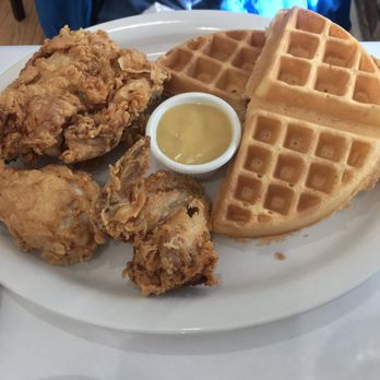 Breakfast House - Chicken and waffles - Breakfast & Brunch Near Me - Chicago, Illinois Breakfast House - Chicken and waffles - Breakfast & Brunch Near Me - Chicago, Illinois
