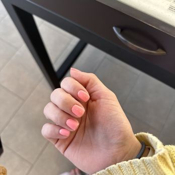 Milano Nail Spa Meyerland - Right hand shellac - Nail Salons Near Me - Houston, Texas Milano Nail Spa Meyerland - Right hand shellac - Nail Salons Near Me - Houston, Texas