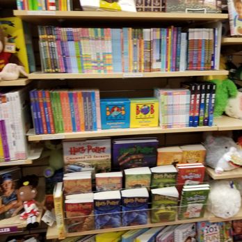Piccolo Mondo Toys - Progress Ridge TownSquare - Books - Toy Stores Near Me - Beaverton, Oregon Piccolo Mondo Toys - Progress Ridge TownSquare - Books - Toy Stores Near Me - Beaverton, Oregon