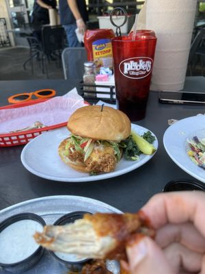 Pluckers Wing Bar by null