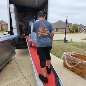 Rescue Moving Services - loading a truck in Lewisville - Movers Near Me - Lewisville, Texas Rescue Moving Services - loading a truck in Lewisville - Movers Near Me - Lewisville, Texas