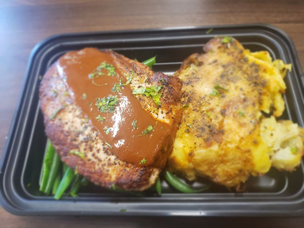 The Chef's Cuisine Logo