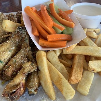 Pizza Plus - Garlic Parmesan wings with steak fries and veggie sticks. - Pizza Near Me - Sparks, Nevada