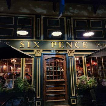 Six Pence Pub - Pub style entrance - Pubs Near Me - Savannah, Georgia