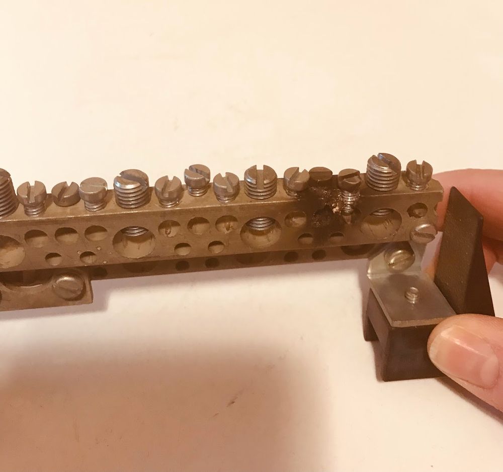 POWERLINE ELECTRIC Morrisville, Pennsylvania Electricians Phone