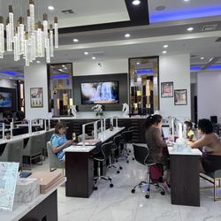 Resort Nail Salon