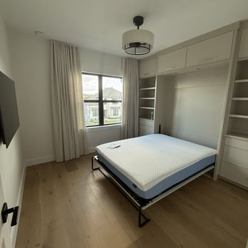 DS Woodworks - Murphy Bed in Guest Room - Carpenters Near Me