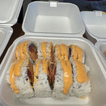 New York Sushi - detroit roll - Japanese Near Me - Livonia, Michigan