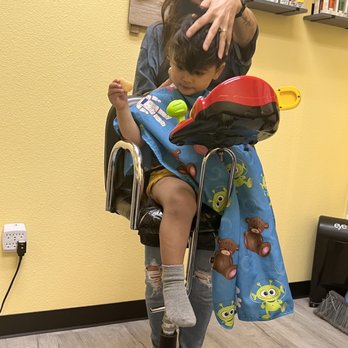 Buzzes 'n Beehives - Hair Stylists Near Me - San Marcos, California Buzzes 'n Beehives - Hair Stylists Near Me - San Marcos, California