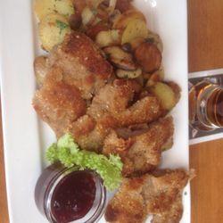 Brauereigaststätte Hirsch - Wildschwein Schnitzel