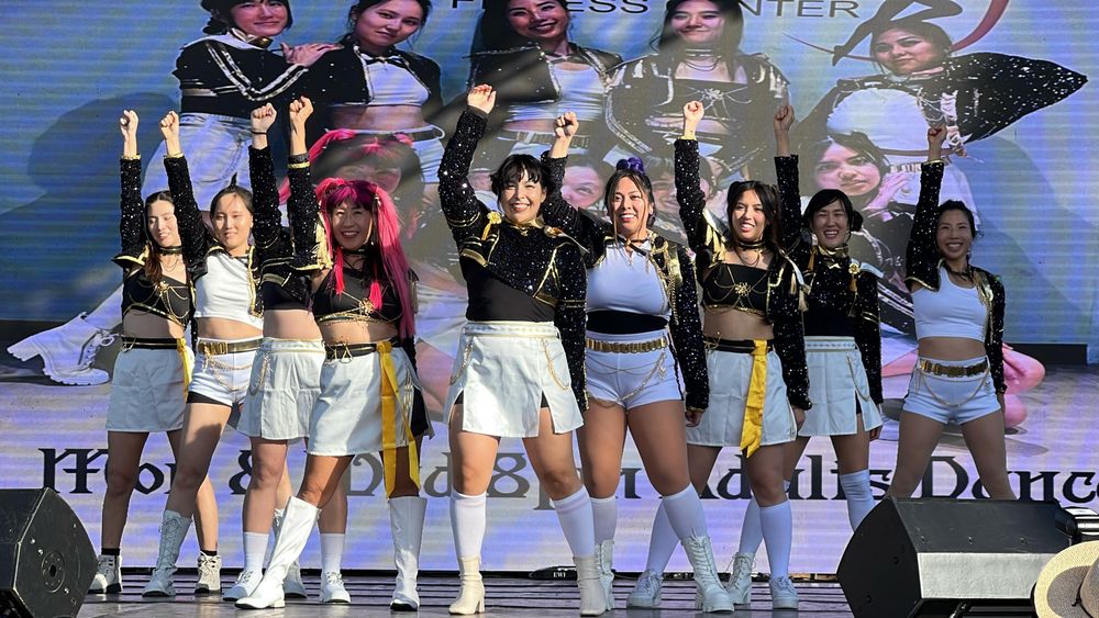 Unos Dance Fitness Center Logo