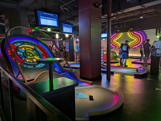 Puttshack - Atlanta - Dunwoody by null