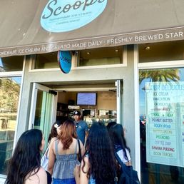 Popular place, outside Popular place, outside