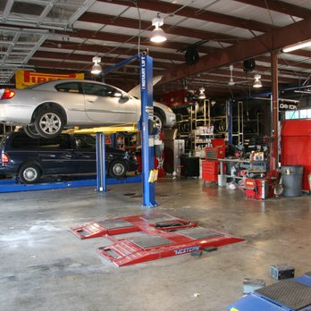 Plaza Tire Service - Plaza Tire Service Service bay - Auto Repair Near Me - Columbia, Missouri Plaza Tire Service - Plaza Tire Service Service bay - Auto Repair Near Me - Columbia, Missouri