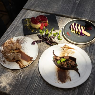 Caribou Gourmand - Restaurant de Terroir Québécois - Souper et Brunch et grande terrasse by null