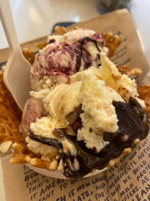 Jeni's Splendid Ice Creams by null