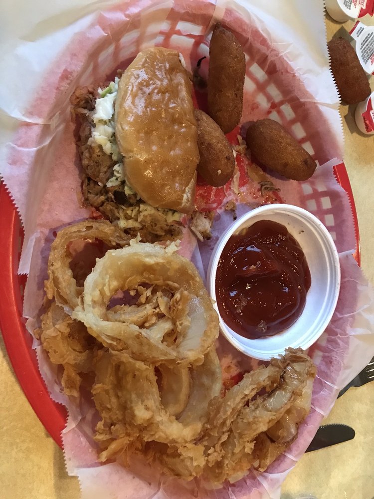 COWLING’S BARBEQUE CLOSED Updated May 2024 65 Photos & 57 Reviews 7019 General Mahone