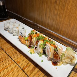 Hooks Sushi Bar & Thai Food - Spicy Tuna roll and Shaggy Dog
