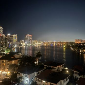 La Fuga - Rooftop Bar - Italian Near Me - Fort Lauderdale, Florida La Fuga - Rooftop Bar - Italian Near Me - Fort Lauderdale, Florida
