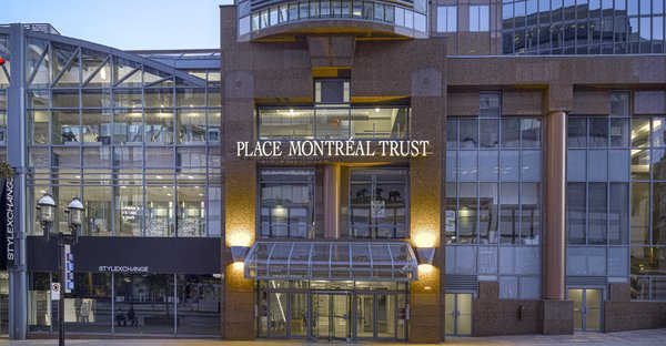 Place Montreal Trust by null