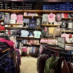 Zumiez