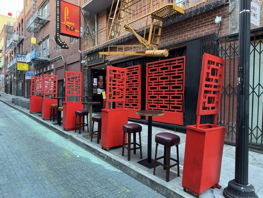 Lion's Den Lounge and Bar by null