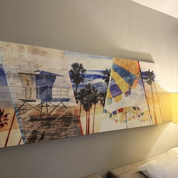 SpringHill Suites by Marriott Huntington Beach Orange County - Deco on top the sleeper sofa - Hotels Near Me - Huntington Beach, California SpringHill Suites by Marriott Huntington Beach Orange County - Deco on top the sleeper sofa - Hotels Near Me - Huntington Beach, California