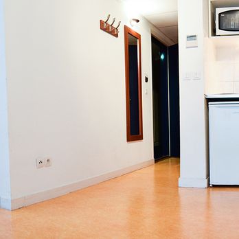 ResidHotel - Résidence Grenette - Vacation Rentals Near Me - Grenoble, 38 ResidHotel - Résidence Grenette - Vacation Rentals Near Me - Grenoble, 38