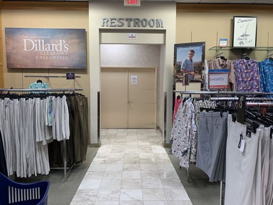DILLARD’S CLEARANCE CENTER - Updated July 2026 - 87 Photos & 27 Reviews ...