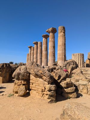 Temple of Heracles by null