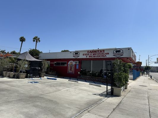 Carnitas El Artista by null