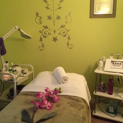 VB'S Hair Studio & Spa