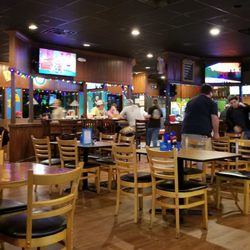 Toucans Ale House - Inside