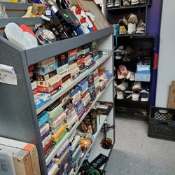 Tom's Treasure Chest - Shoes, games