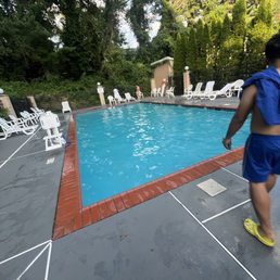 Pool. Window. Pool. Window.