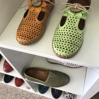 Baudine’s Mad About Shors - Shoes - Shoe Stores Near Me - Carefree, Arizona