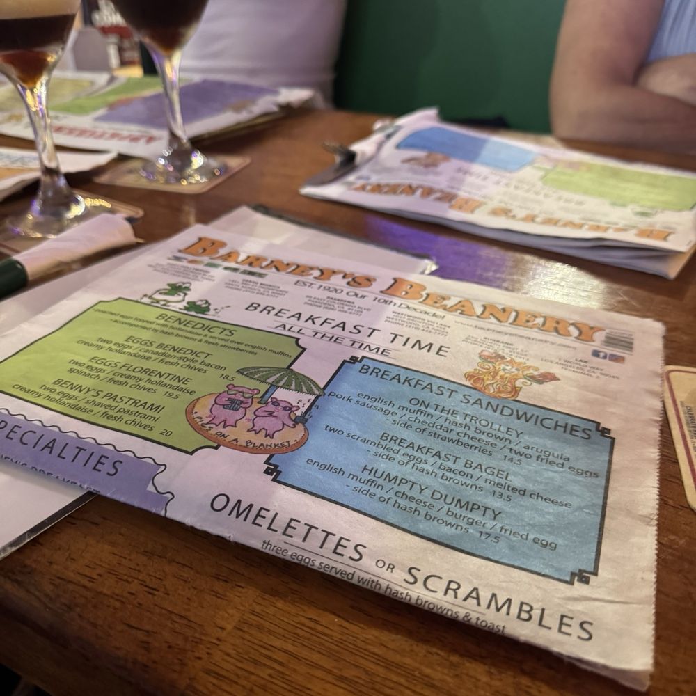 Barney's Beanery - Breakfast & Brunch Near Me - Santa Monica, California