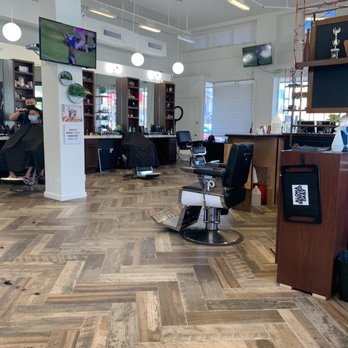 Mojo Barbershop - Spacious layout, social distanced for sure. - Barbers Near Me - Honolulu, Hawaii Mojo Barbershop - Spacious layout, social distanced for sure. - Barbers Near Me - Honolulu, Hawaii