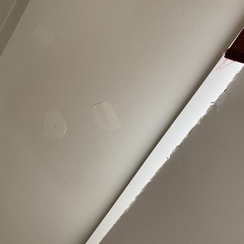 Ballard Inn - Walls and window coverings are a disaster. - Hotels Near Me - Ballard, California